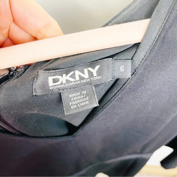 DKNY Black 3/4 Sleeve Shift Dress Size 6 - Picture 6 of 6